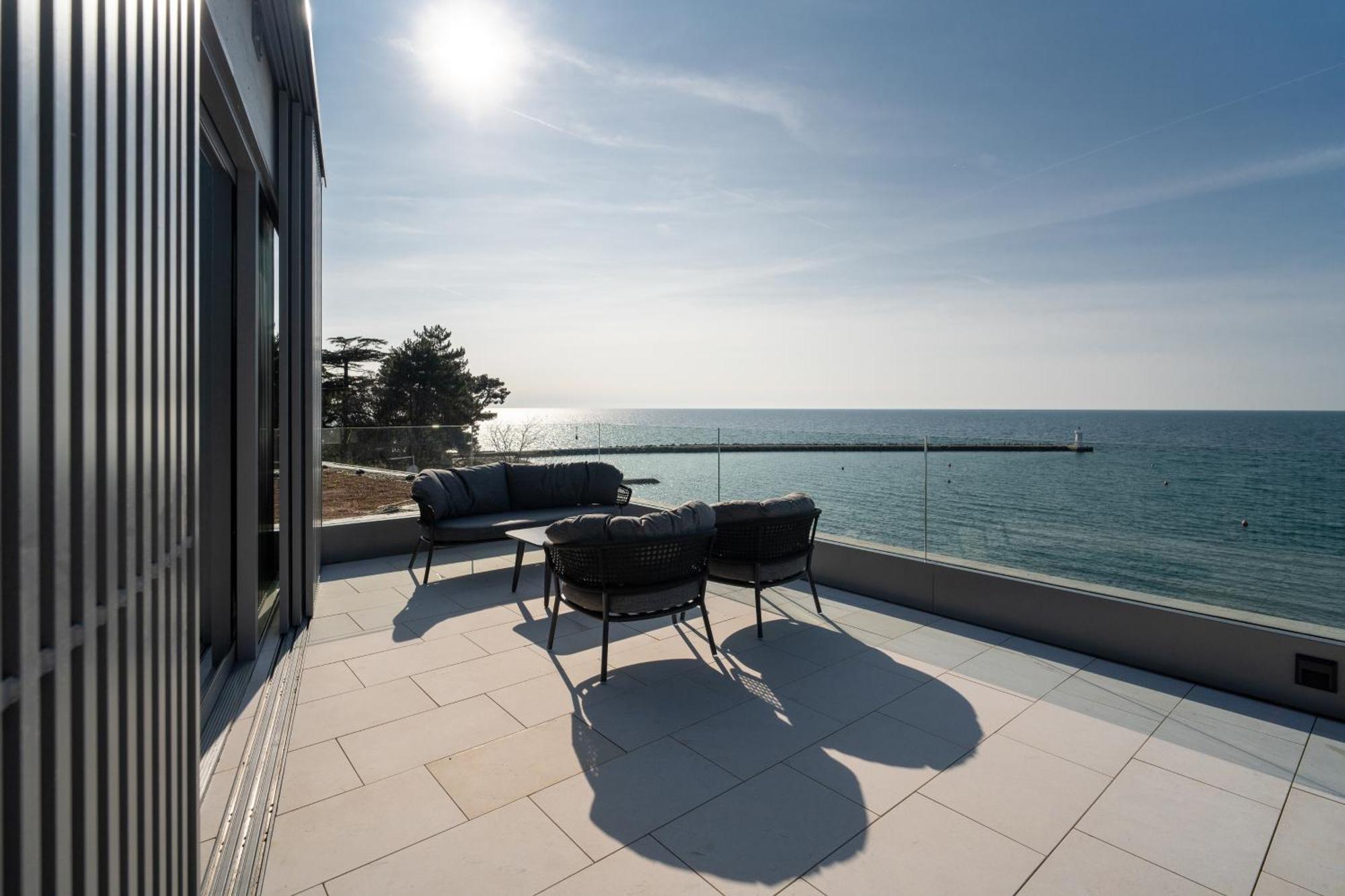 Blu Mare Hotel Novigrad Istria Exterior foto